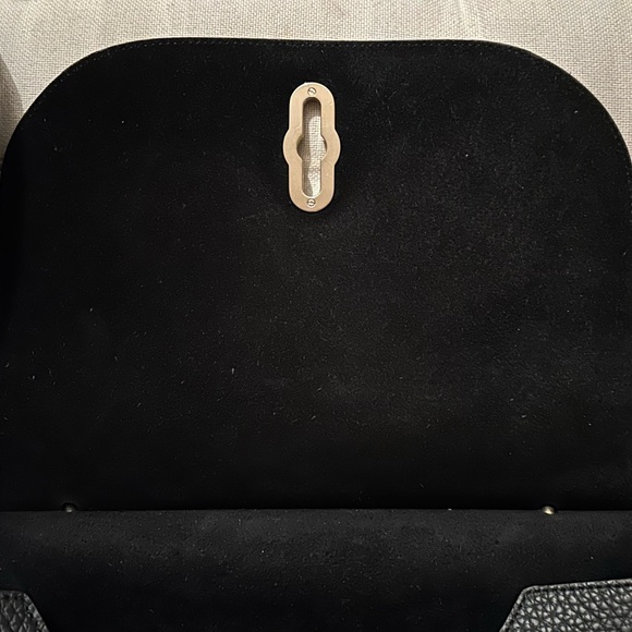 Mulberry Amberly Medium Satchel Black w/Gold Hardware EUC - Picture 13 of 15